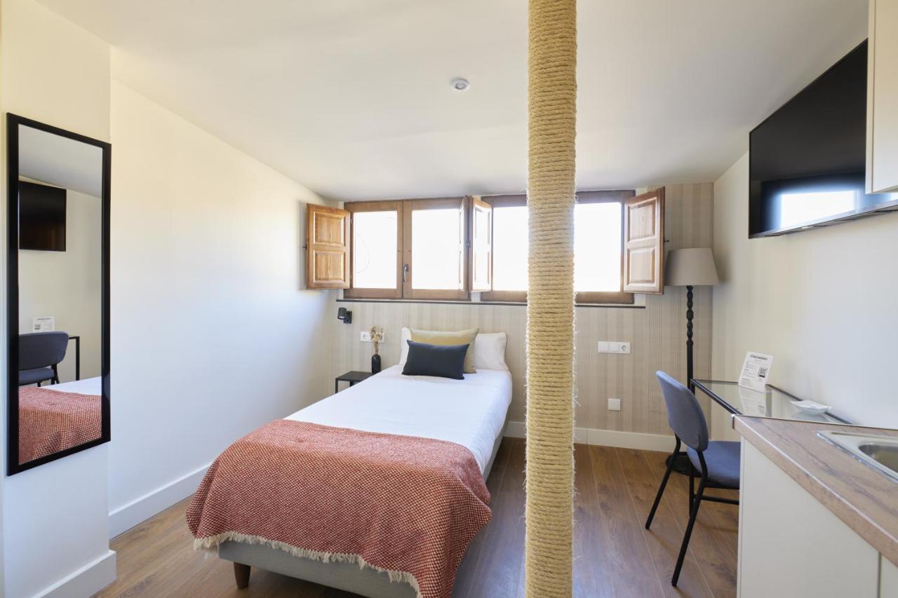 Estudios Bordadores By Valdesierra Apartment *